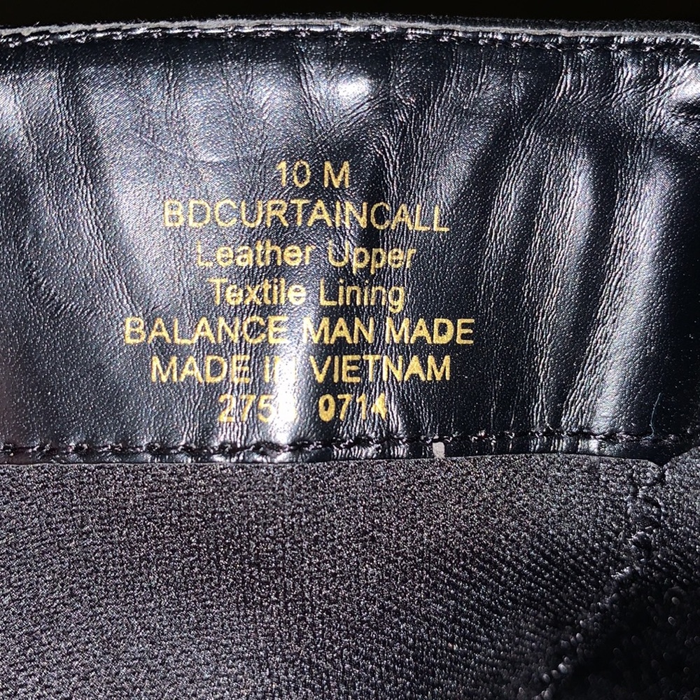 Bandolino Black Booties - Picture 2 of 5